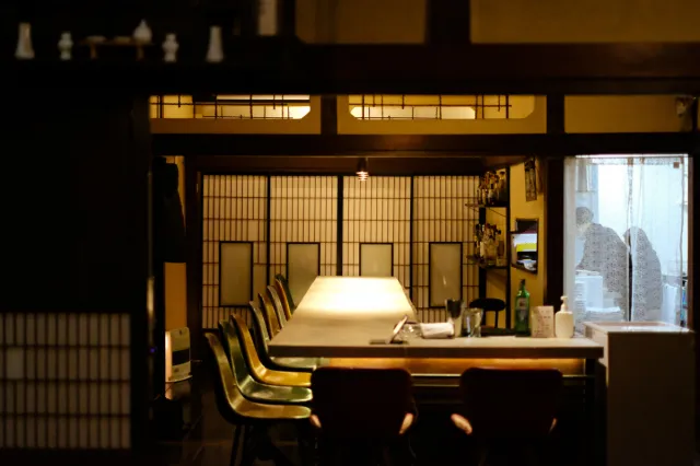 築100年以上の古民家を活用した「カフェバーえいす」で、ゆったりとしたひとときを。/新潟市