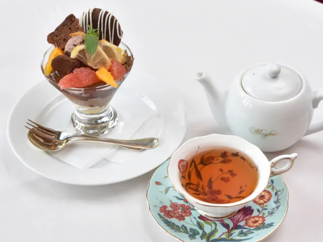 真夏の古町でスイーツ食べ歩き!① 英国紅茶サロン メイフェア/新潟市