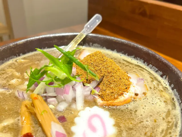 激辛唐辛子と限定コラボ！「鬼ラーメンプロジェクト」でラーメン外食費１位奪還へ／新潟市
