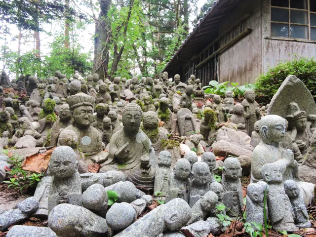 金山のほかにも訪ねたい伝統文化パワースポット！「度津神社」「梨の木地蔵」／佐渡市