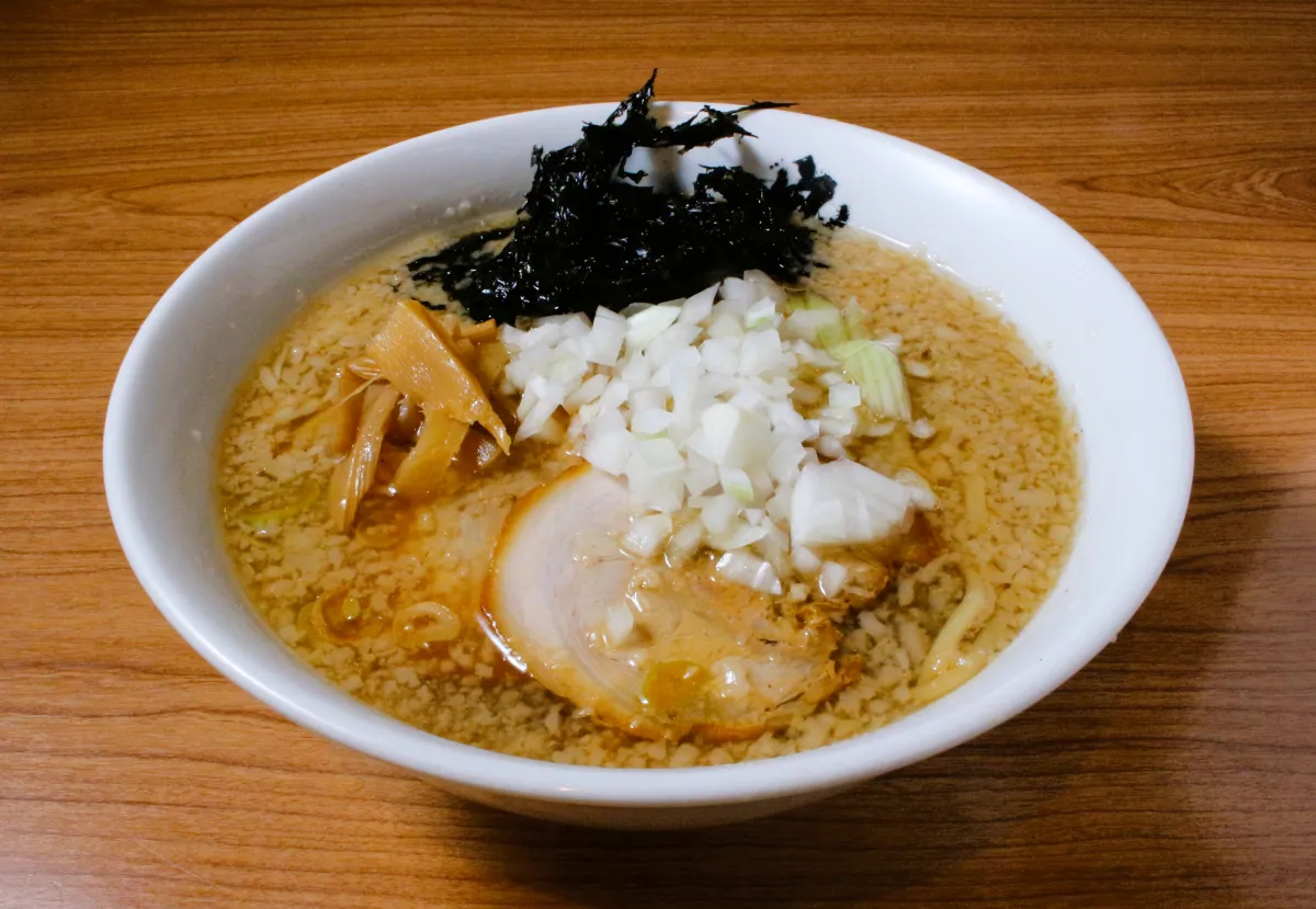新潟ラーメン伝道師が推薦！新潟駅＆新潟空港周辺で食べられるご当地ラーメン③燕背脂