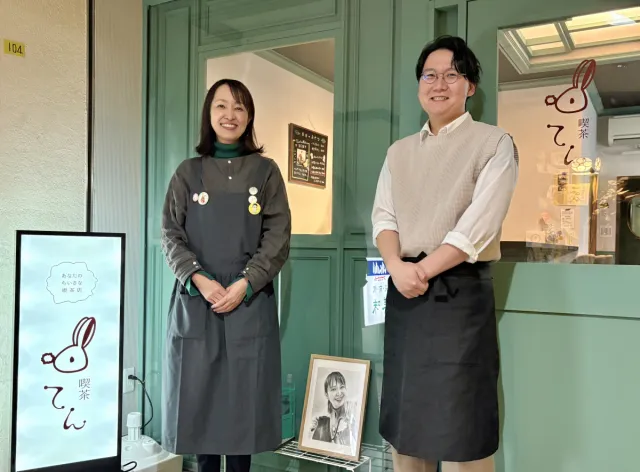 信濃川のほとり・萬代橋の近くにたたずむ、隠れ家的な喫茶店「”大人が泣ける場所” 喫茶てん」／新潟市