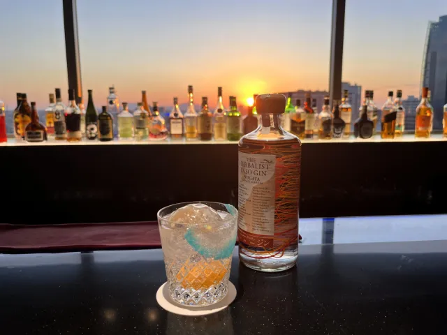 新潟はBarもアツい!!オリジナルクラフトジン誕生!県内のBarでしか飲めない究極の一杯「新潟ジントニック」/いろんなカクテルも飲んでみた!/新潟市・新発田市