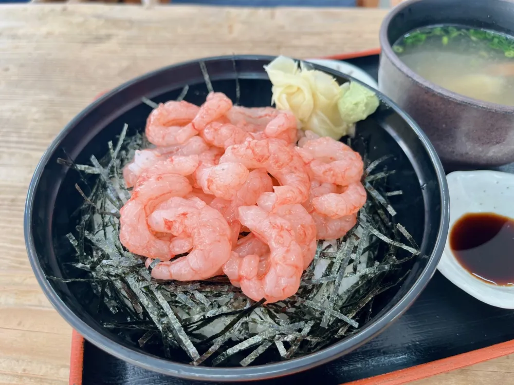 新潟県民にこそ、「地魚工房」で極上の一杯「南蛮エビ丼」を味わい、このおいしさを体感してほしい！／新潟市