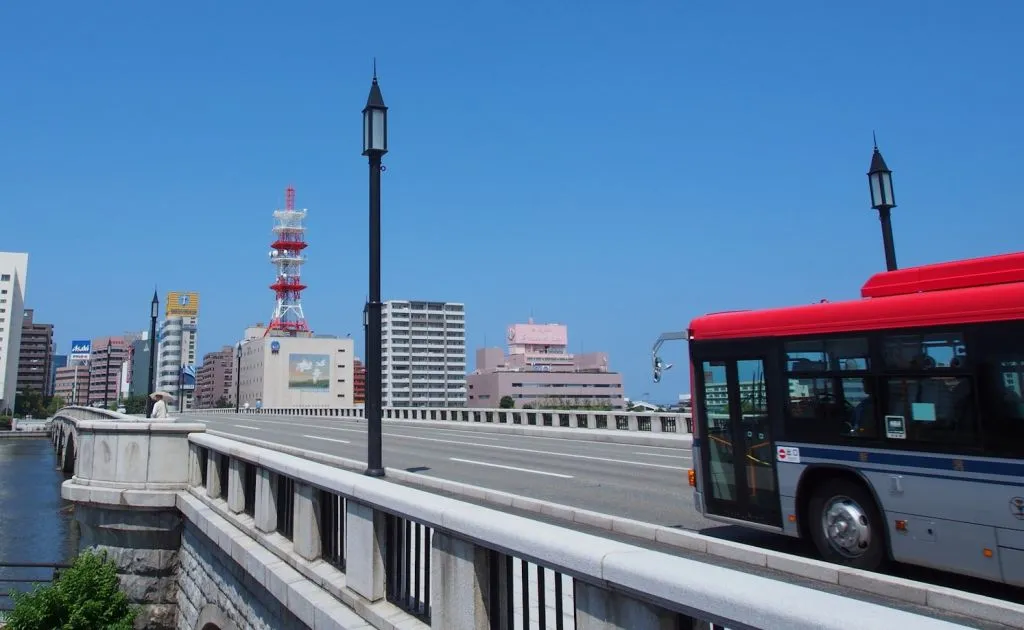 循環バスで巡る、新潟市内街歩き定番コース