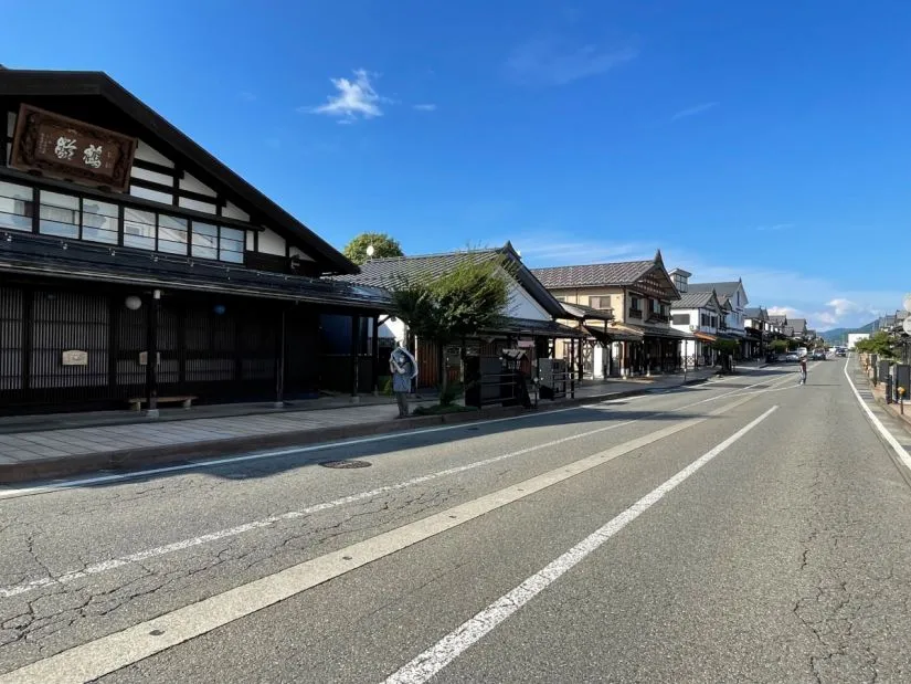 三国街道塩沢宿 牧之通り
