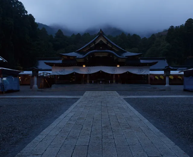 01. 弥彦山・彌彦神社