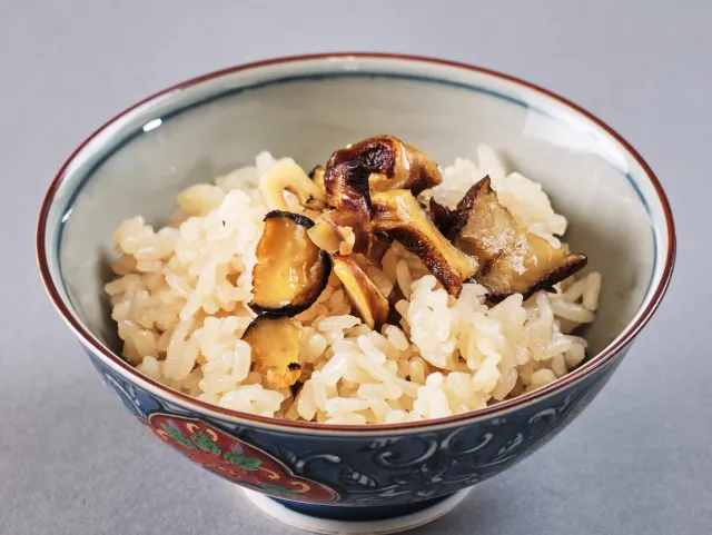 サザエの混ぜご飯