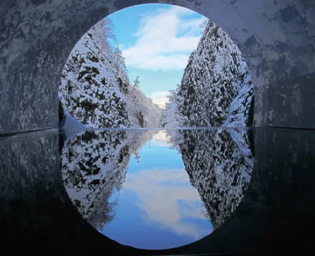 清津峡／Tunnel of Light