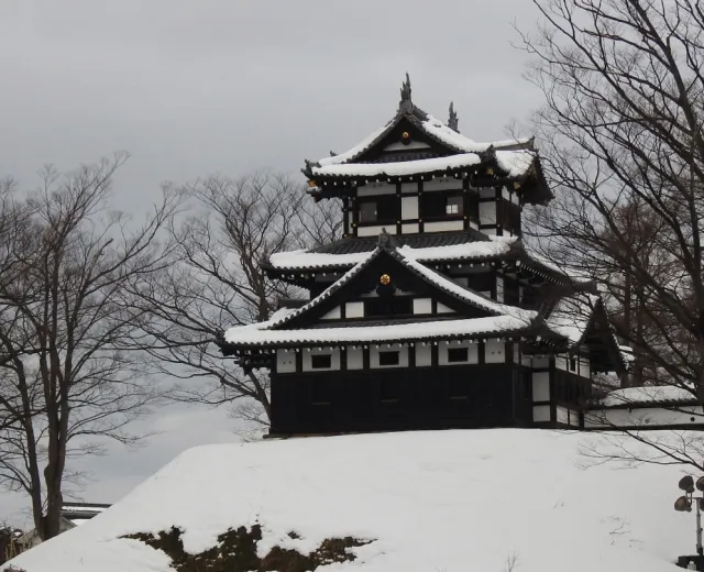 高田城三重櫓