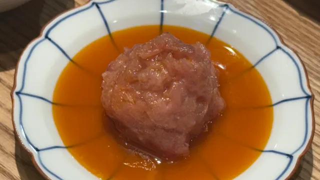 黄身醤油まぐろのたたき