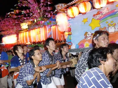 中之島諏訪神社際禮燈籠神事(灯籠押し合い祭り)