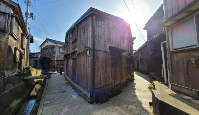 宿根木の街並み