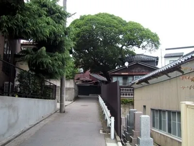 新潟市学校町通り周辺施設