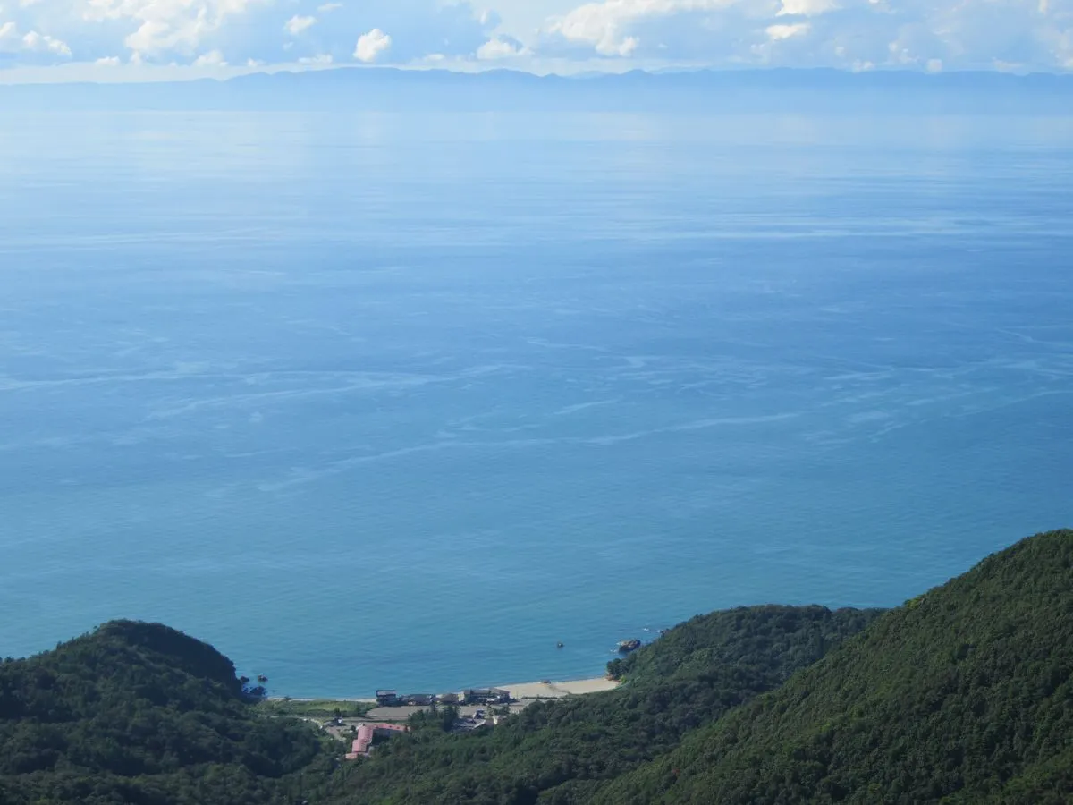 日本海を見られるスポットもあります。