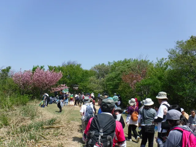 国上山・国上寺脇登山口