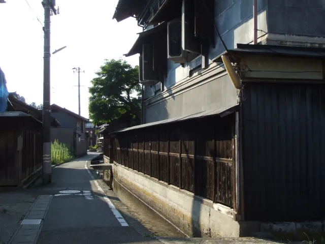 江川沿い