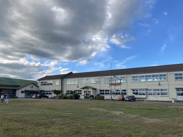 加茂市公民館西分館（旧加茂西小学校）