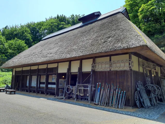 古民家と越の里山館