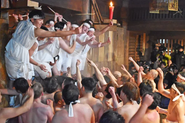 越後浦佐毘沙門堂裸押合大祭