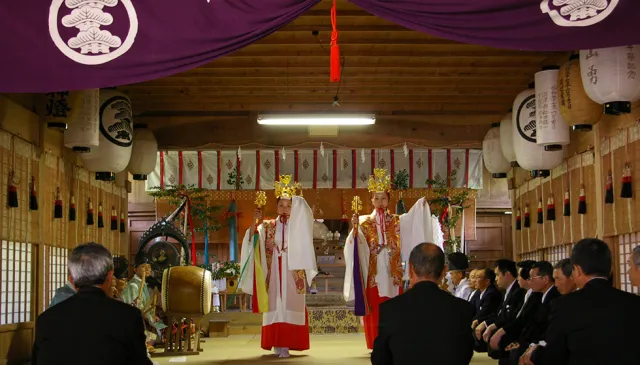 牛尾神社例祭宵宮奉納薪能