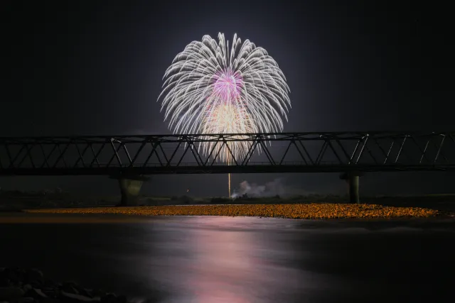 村上市花火大会 in 清流あらかわ