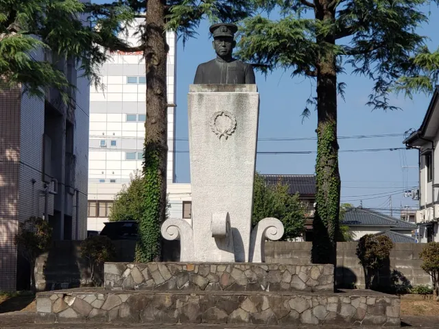 山本五十六の胸像