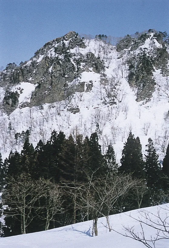 立鳥帽子(大石登山口)