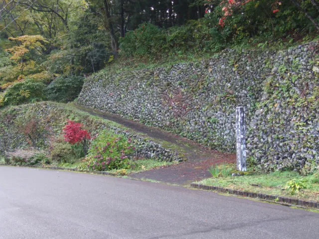 旧米沢街道 越後三峠(鷹の巣峠・榎峠・大里峠)