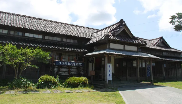 佐渡版画村美術館
