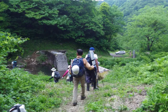 守門岳・入塩川登山口　　