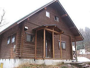 川口運動公園　コテージ村