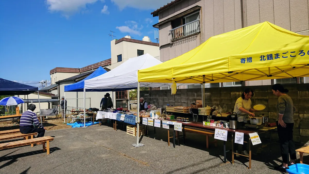 お福さん縁日(毎週土、日開催)甘酒、おでんなど販売