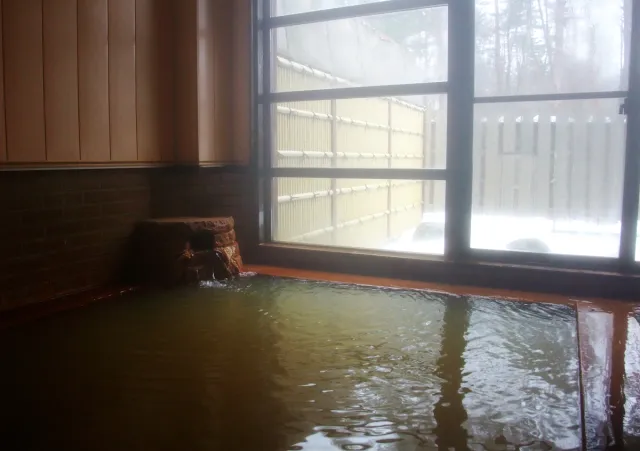 かのせ温泉 赤湯