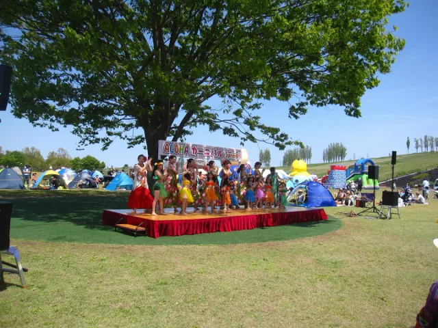 国営越後丘陵公園「ALOHAカーニバルSpring！」