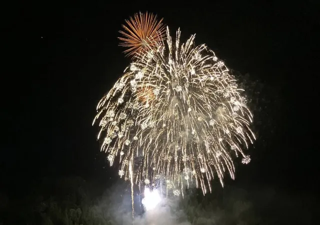 不動地区ふるさと夏祭り・向山花火大会