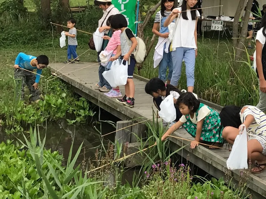 ザリガニ釣り