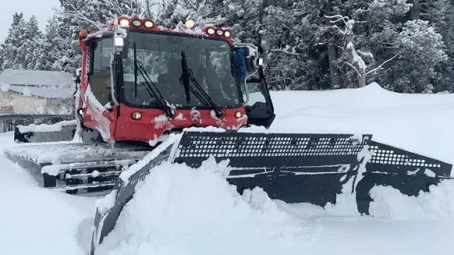【アライスノーリゾート】雪国はたらく車体験
