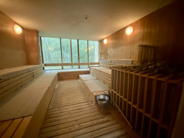 サウナと天然温泉じょんのび館