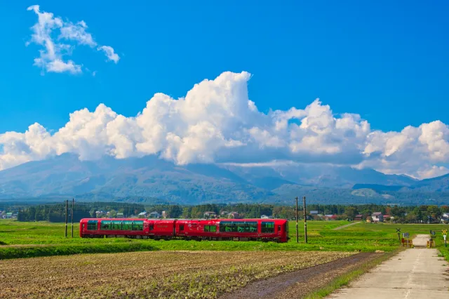 リゾート列車「雪月花」で行く鉄道の町と国立公園・妙高の旅