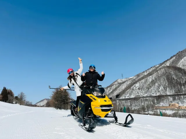 スノーモービル／苗場スキー場