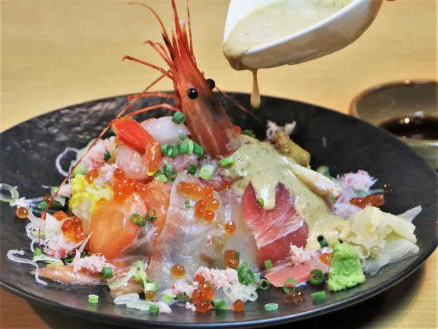 南魚沼産コシヒカリ！選べるグルメ丼とえちご川口温泉バスツアー