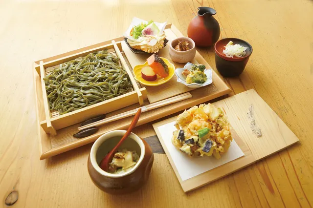 佐渡うどん蒼囲