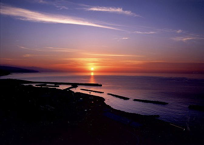 日本海に沈む夕日