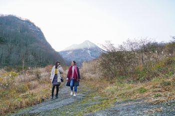 燕温泉 黄金の湯