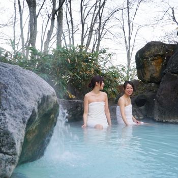 燕温泉 黄金の湯