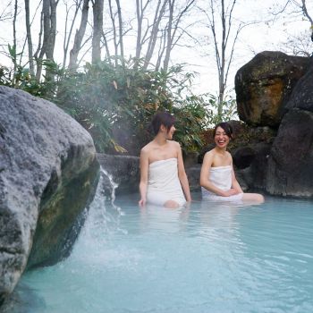 燕温泉 黄金の湯