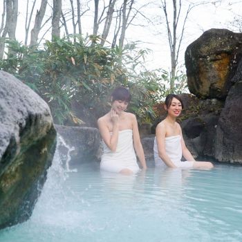 燕温泉 黄金の湯