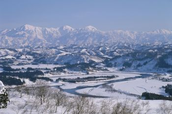 雪景　越後三山・信濃川