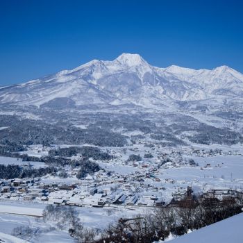 冬の妙高山雪山より